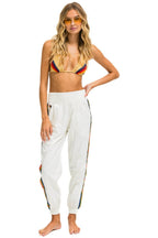 Classic 5 STRIPE HI RISE WIND PANT - VINTAGE WHITE