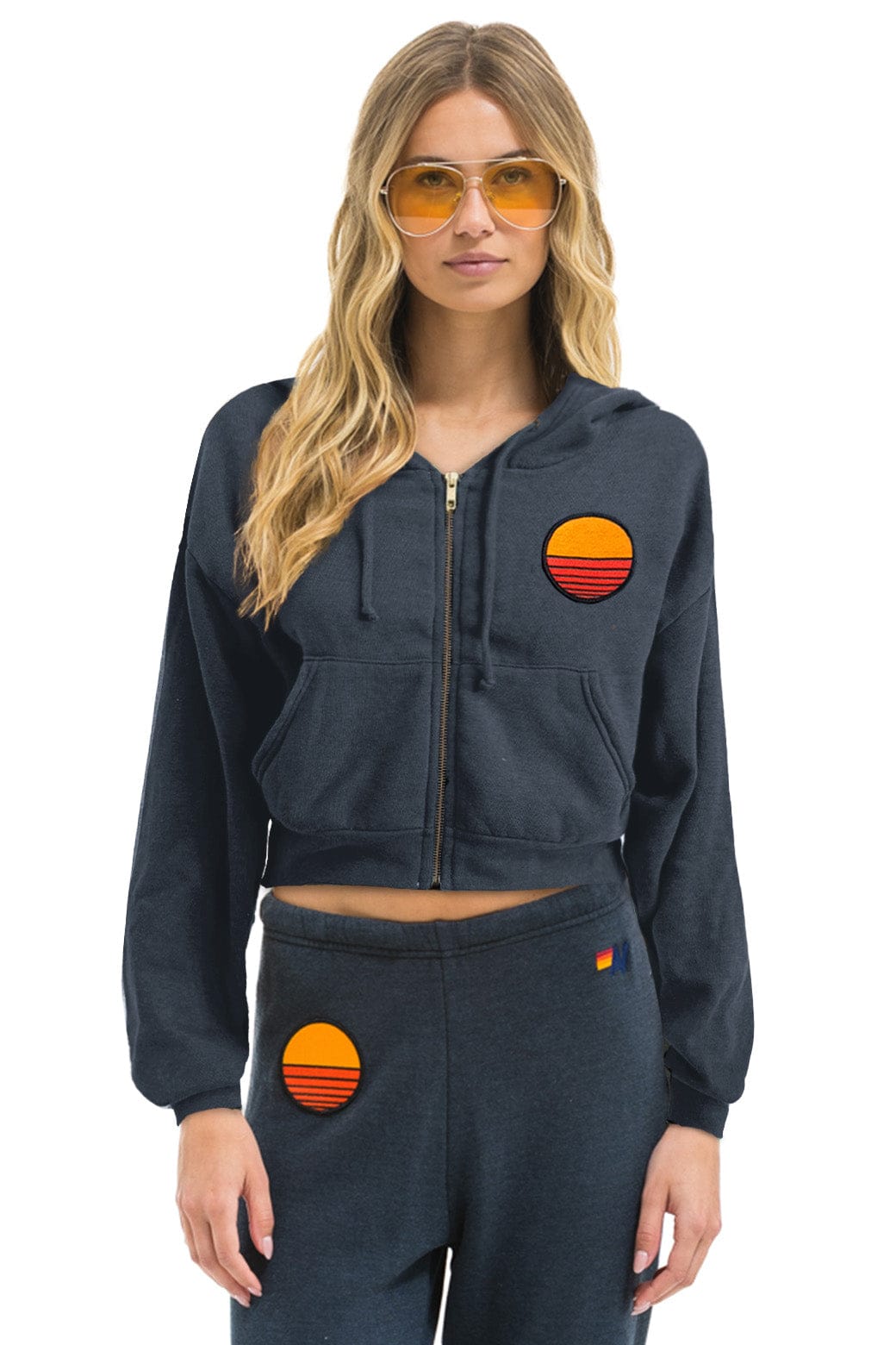 Classic SUNSET PATCH RELAXED CROPPED ZIP HOODIE - CHARCOAL
