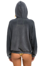 Classic LIVE FREE ADVENTURE PATCH PULLOVER RELAXED HOODIE - FADED SMOKE