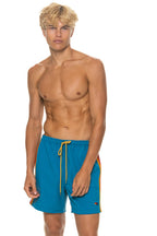 Classic MENS 5 STRIPE FLEX SHORTS - ANTIGUA