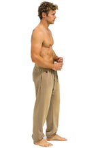 Classic ESSENTIAL SWEATPANTS - FADED TAN