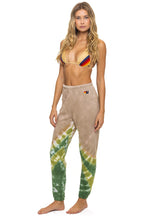 Classic HAND DYED V SWEATPANTS - TIE DYE SAND JUNGLE