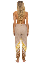 Classic HAND DYED V SWEATPANTS - TIE DYE SAND CINNAMON