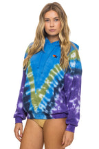 Classic HAND DYED V RELAXED PULLOVER HOODIE - TIE DYE OCEAN PURPLE