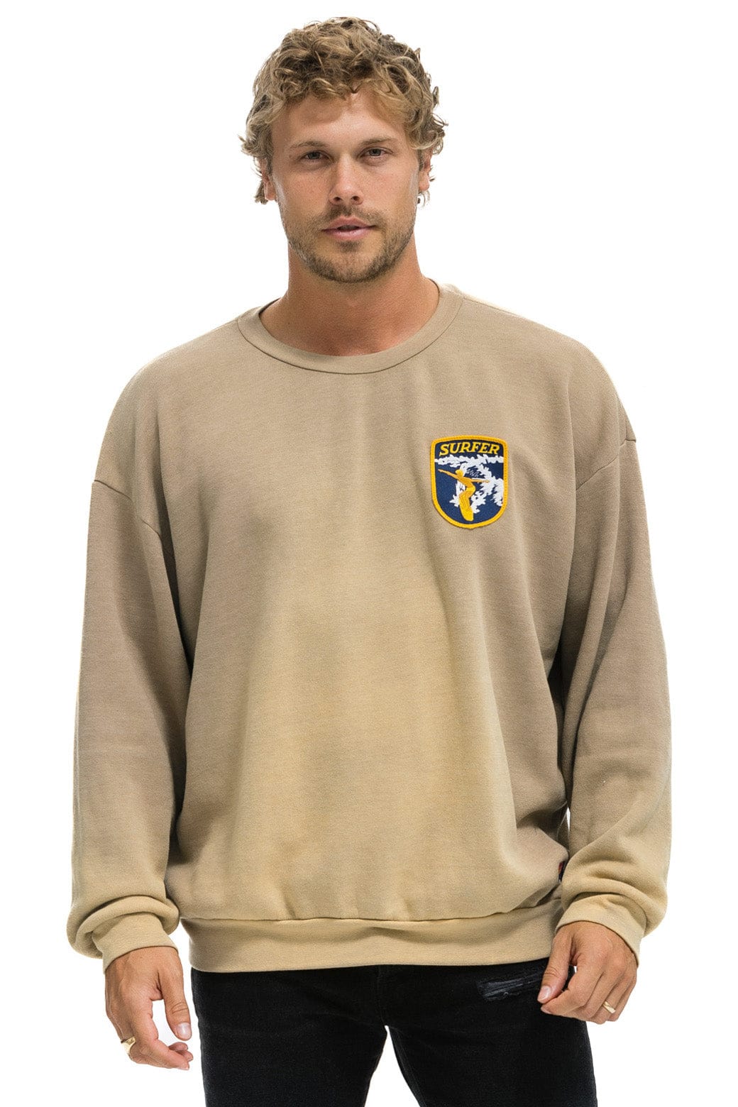 Classic CALIFORNIA SURFER PATCH RELAXED CREW SWEATSHIRT - FADED TAN