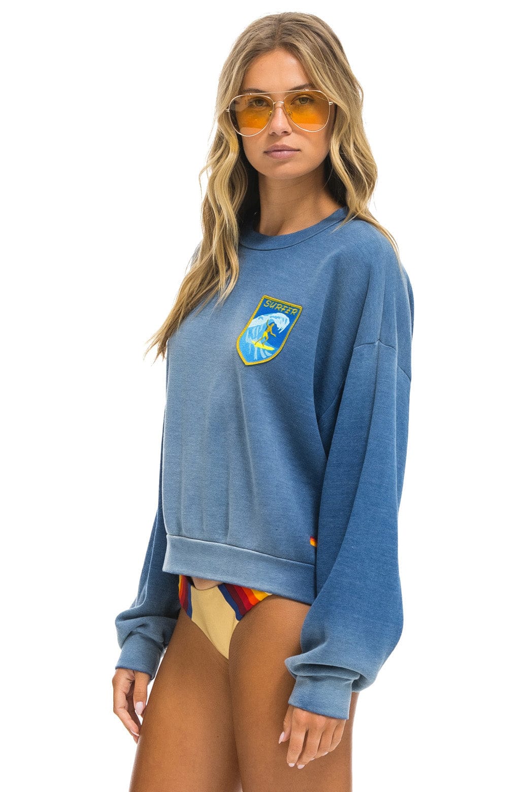 Classic SURFER WAVE PATCH RELAXED CREW SWEATSHIRT - FADED WATER