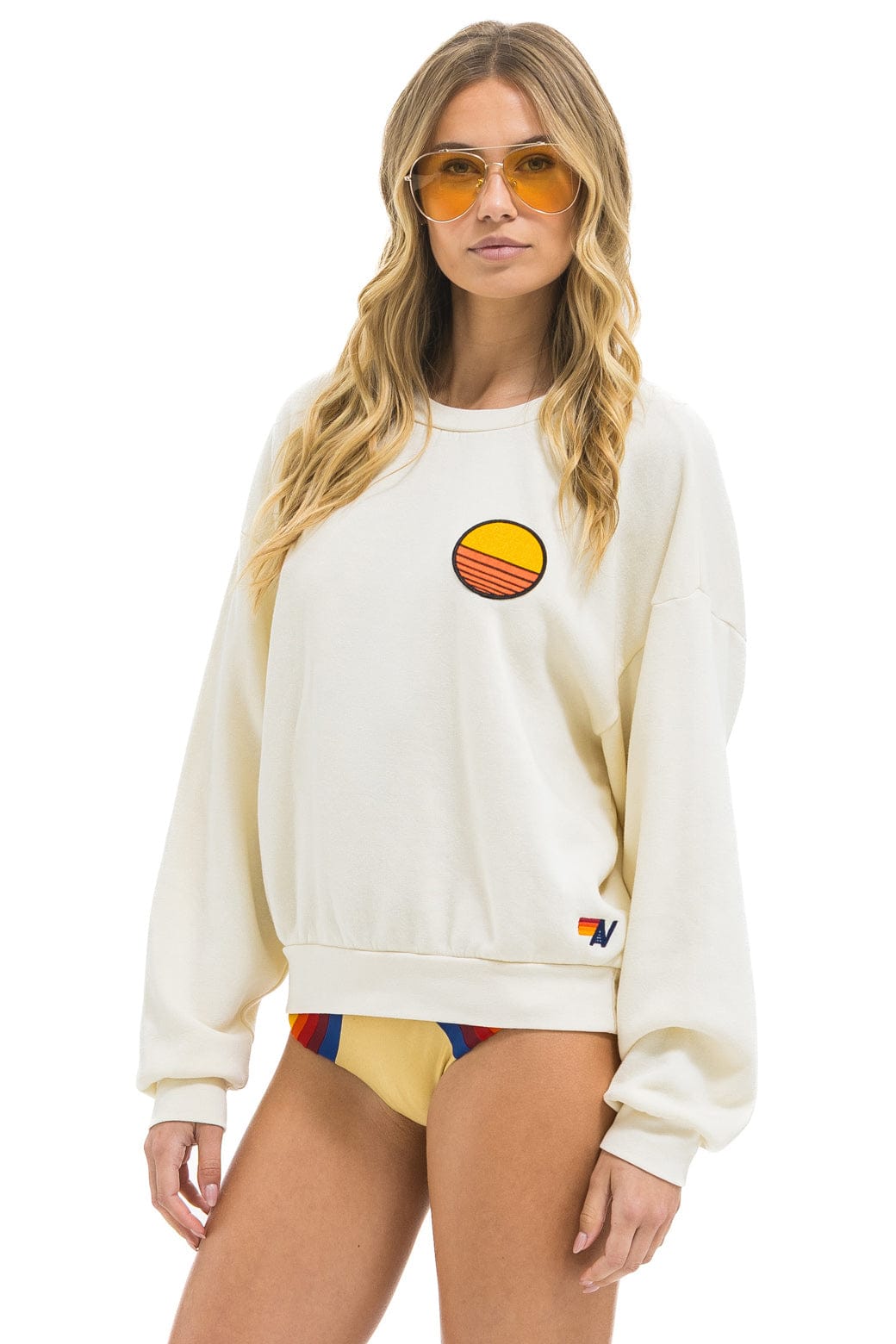 Classic SUNSET PATCH RELAXED CREW SWEATSHIRT - VINTAGE WHITE