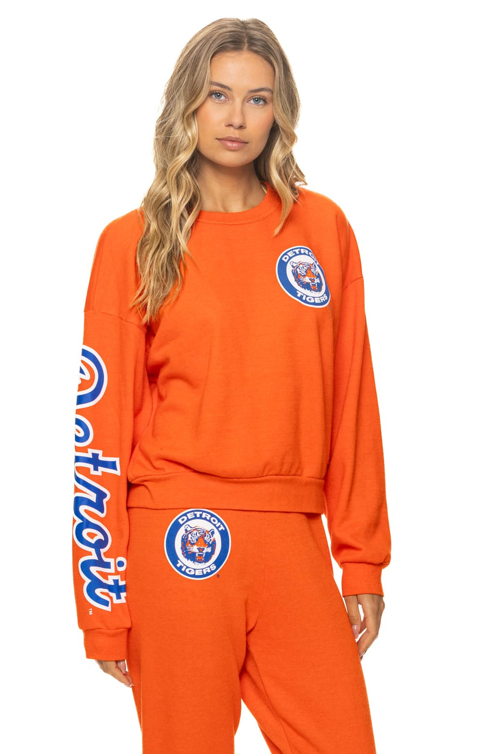 Classic DETROIT TIGERS 2026 RELAXED CREW SWEATSHIRT - ORANGE
