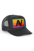 Classic LOGO RAINBOW VINTAGE TRUCKER HAT