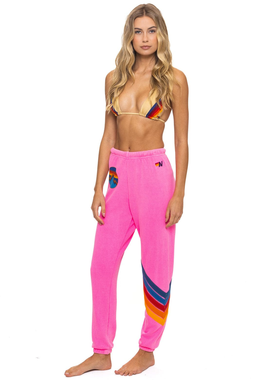 Classic ALL SEASONS CIRCLE CHEVRON SWEATPANTS - NEON PINK