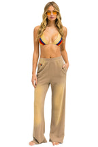 Classic ESSENTIAL WIDE LEG POCKET SWEATPANTS - FADED TAN