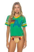 Classic LOGO V-NECK JERSEY BOYFRIEND TEE - KELLY GREEN WHITE GOLD