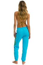 Classic AVIATOR NATION ASPEN SWEATPANTS - NEON BLUE