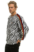 Classic CLASSIC RELAXED FIT CREW SWEATSHIRT - ZEBRA
