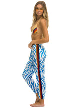 Classic CLASSIC VELVET SWEATPANTS - BLUE TIGER