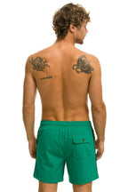 Classic MENS 5 STRIPE FLEX SHORTS - AMAZON