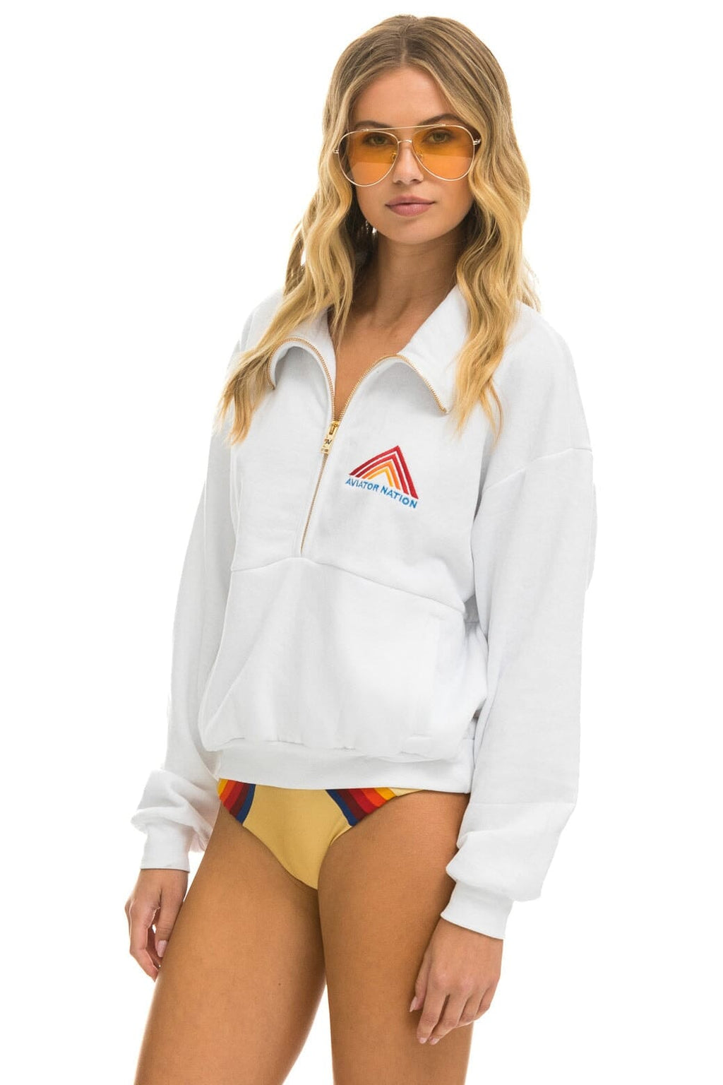 Classic MOUNTAIN EMBROIDERY HALF ZIP SWEATSHIRT - WHITE