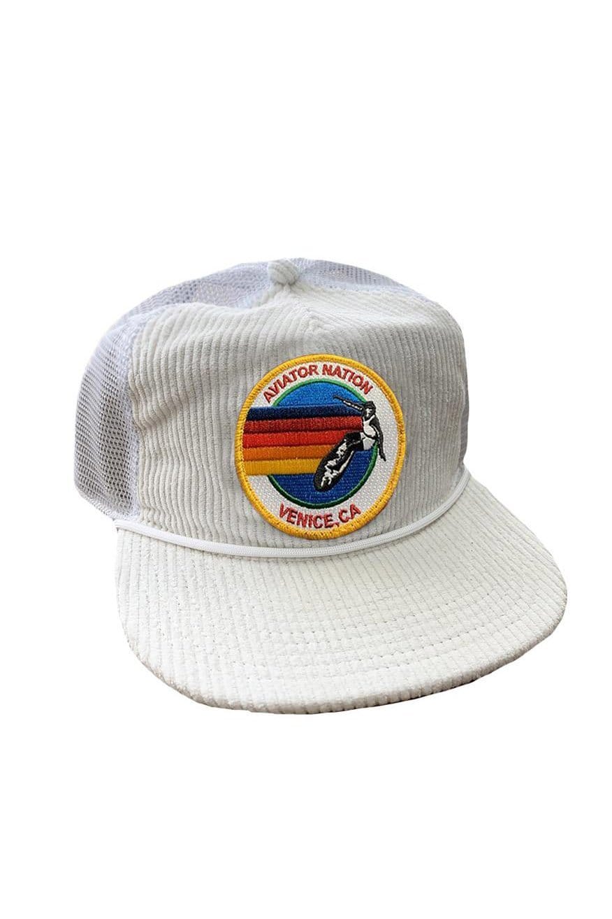 Classic SIGNATURE VENICE - VINTAGE CORDUROY MESH TRUCKER HAT