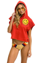 Classic SMILEY SUNSET SLEEVELESS RELAXED CROPPED PULLOVER HOODIE - RED