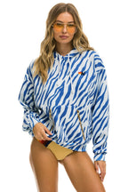 Classic TIGER RELAXED PULLOVER HOODIE WITH ZIPPER POCKETS - BLUE TIGER