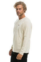 Classic VINTAGE CABIN 2 UNISEX CASHMERE SWEATER - VINTAGE WHITE